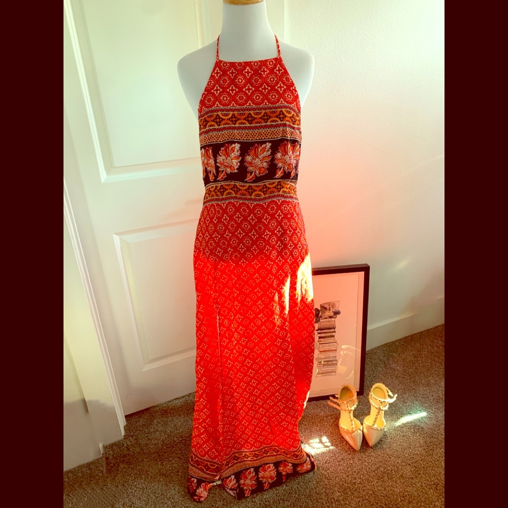 ☀️SUMMER SALE ☀️MINKPINK Sexy Halter Dress(Size S)